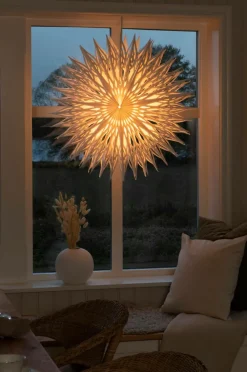 Jotex Jouluvalot^FLOWER Joulutähti ø 78 Cm