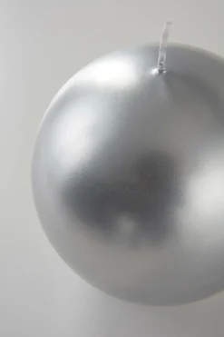 Jotex Kynttilät|Joulukoristeet^HILTON METALLIC Pallokynttilä ø 8 Cm