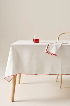 Jotex Pöytäliinat^VIVIAN Pöytäliina